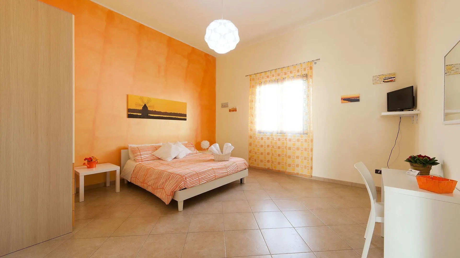 Bianco Sale Trapani Bed & Breakfast Rilievo