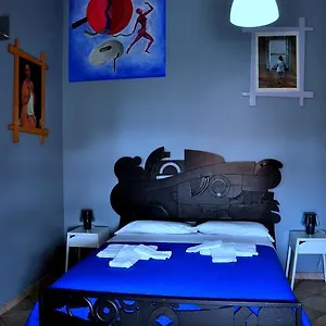 Couette-café 89, Cinisi